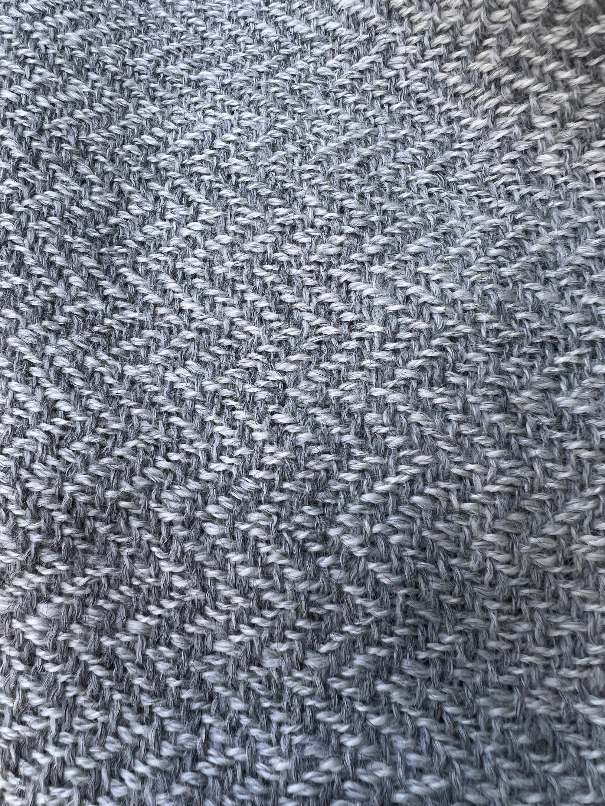 Finely Woven Throw With Twisted Fringe in Light Gray/Charcoal Gray Herringbone