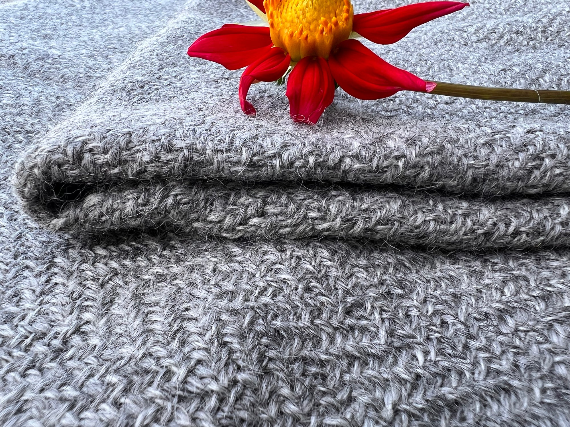 Finely Woven Throw With Twisted Fringe in Gray Herringbone