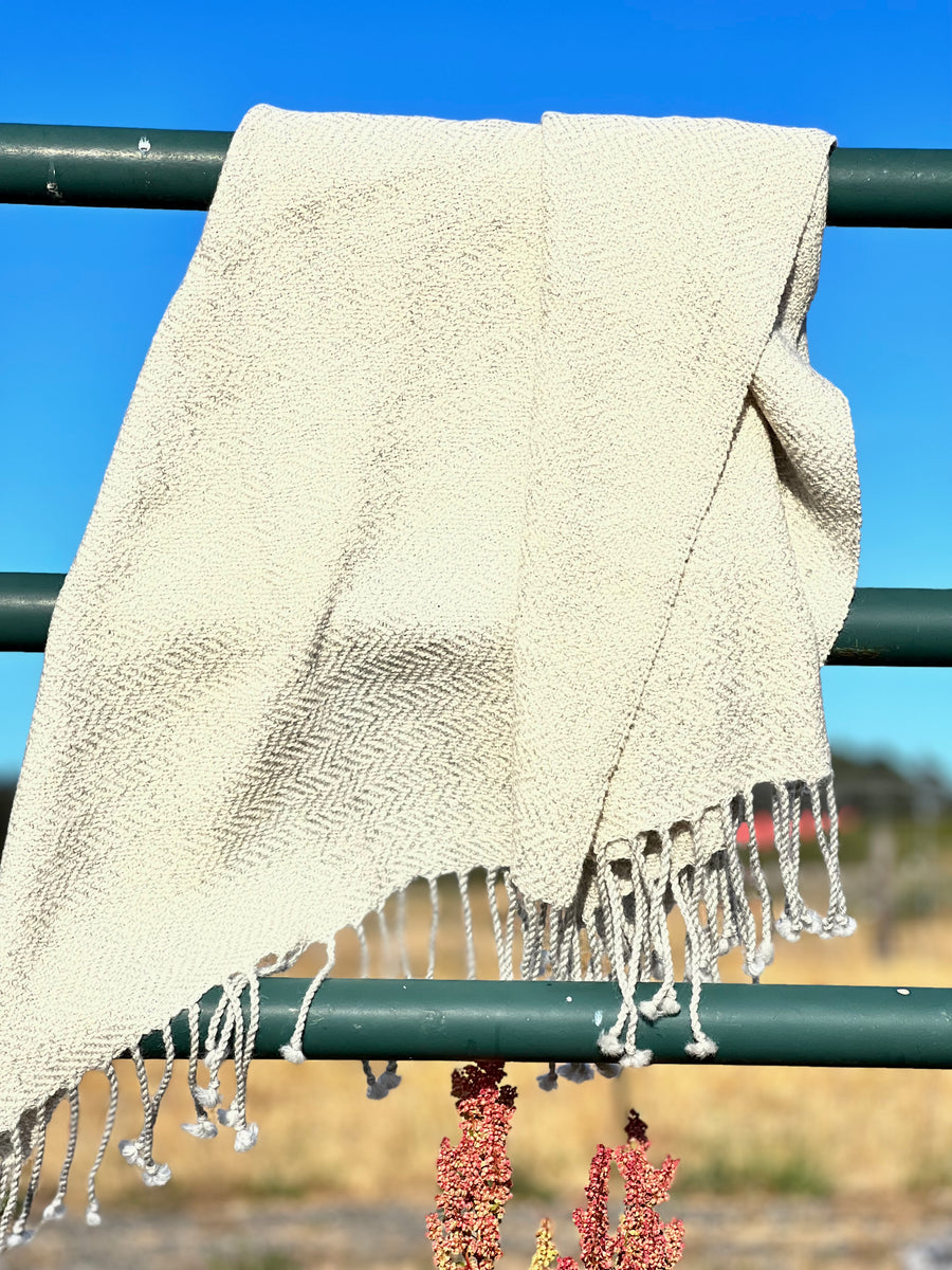 Finely Woven Blanket Scarves Cream/light gray herringbone