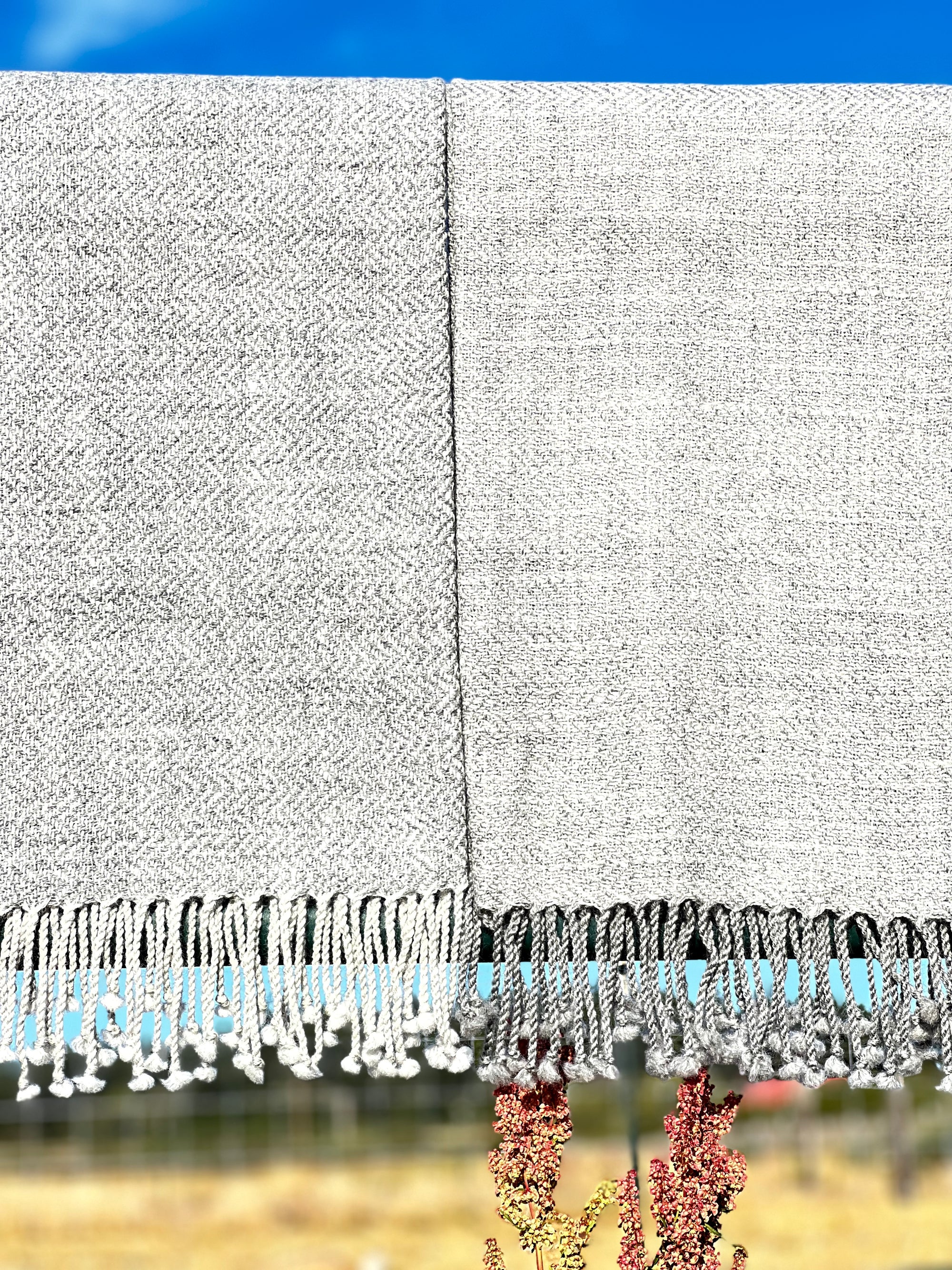 Finely Woven Blanket Scarves Cream/light gray herringbone